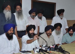 Three more SGPC members revolt for seperate SGPC for Haryana