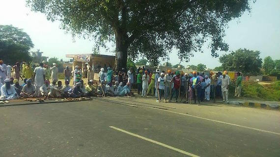 A view of Road block at Chand Purana, Moga