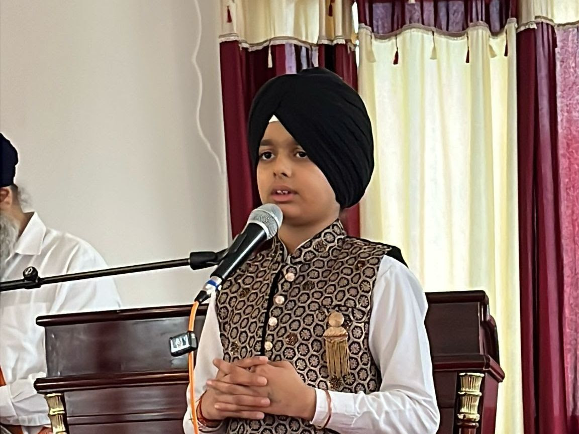 An 8-year-old Sikh captivated the audience with a powerful poem on Sikh issues.
