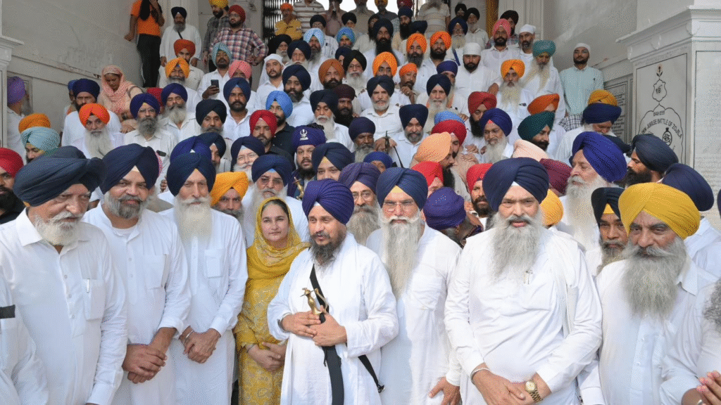 Giani Harpreet Singh with Panthic Council Chairperson Bibi Satwant Singh and main leaders of the new faction of Shiromani Akali Dal on 11 August 2025 | Photo: Facebook/ਪੰਜ ਮੈਂਬਰ ਭਰਤੀ ਕਮੇਟੀ