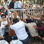 Panjab University students closing down Gate No 2 of the campus | November 4, 2025