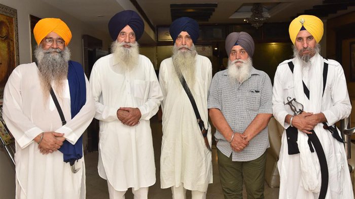 Panch Pardhani Jatha - Baba Hardeep Singh Mehraj, Bhai Narien Singh Chaura, Bhai Daljit Singh Bittu, Bhai Bhupinder Singh, Bhai Satnam Singh Khandewala