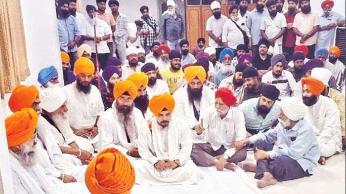 Hazur Sahib Takht Meeting against Maharashtra Government's new proposed law