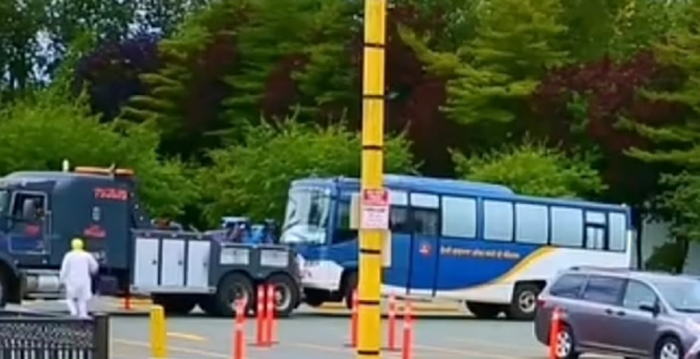 SGPC-Bus-which-carried-Saroops-of-Guru-Granth-Sahib-to-Surrey-Canada-in-a-Ship-container