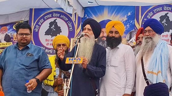 Bhai Daljit Singh Addressing the gathering at the Insaaf Morcha in Mansa.