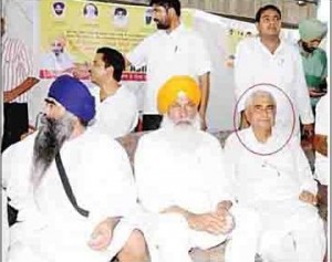 File Photo: Izhar Alam (circled) sitting along side Badal Dal leaders on stage of Badal Dal File Photo: Izhar Alam sitting along side Badal Dal leaders on stage of Badal Dal