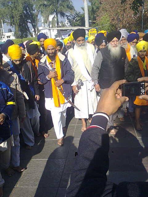 Bhai Gurbaksh Singh and others visiting Takht Kesgarh Sahib