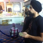 Kuljinder Sidhu and Dinesh Sood at Gurudwara Sis Ganj Sahib (April 26, 2013)