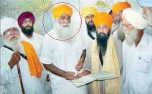 Lakha tenders written apology to the members of Sri Guru Granth Sahib Satikar Committee Lakha tenders written apology to the members of Sri Guru Granth Sahib Satikar Committee