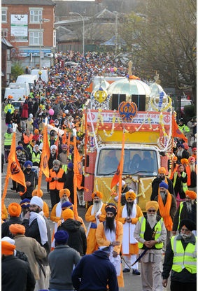 A view of Gurpurb Nagar Kirtan at Leicester (November 24, 2013)