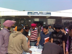University College of Engg., Punjabi University, Patiala Students taking part in Signature campaign at UCOE