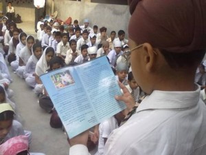 Sikh Enviornment Day Photo by EcoSikh (6) Kids read out pledge for nature preservation in various schools in Punjab.